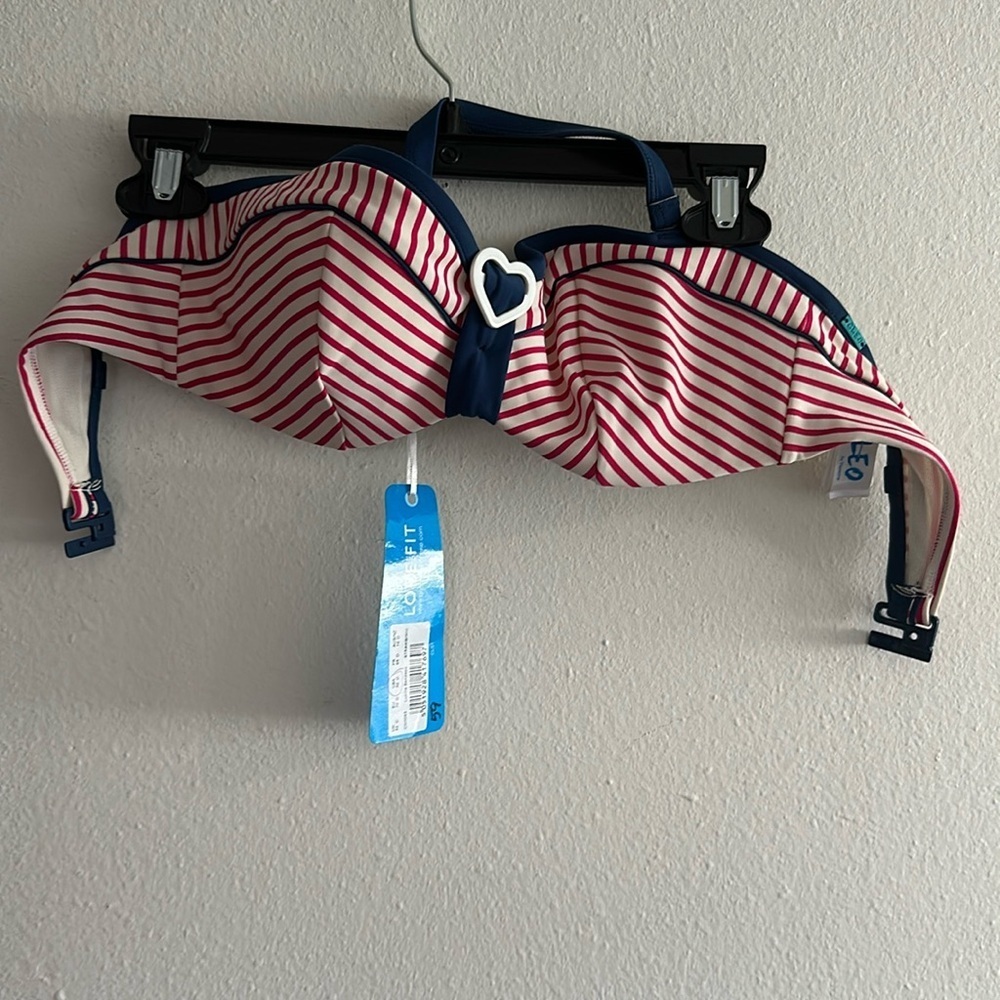Cleo swim top size 32D